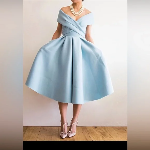 A-line Elegant Off-Shoulder Blue Gown - Picture 14 of 15